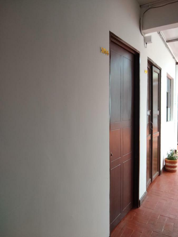Hostel El Jardin Popayan Bagian luar foto