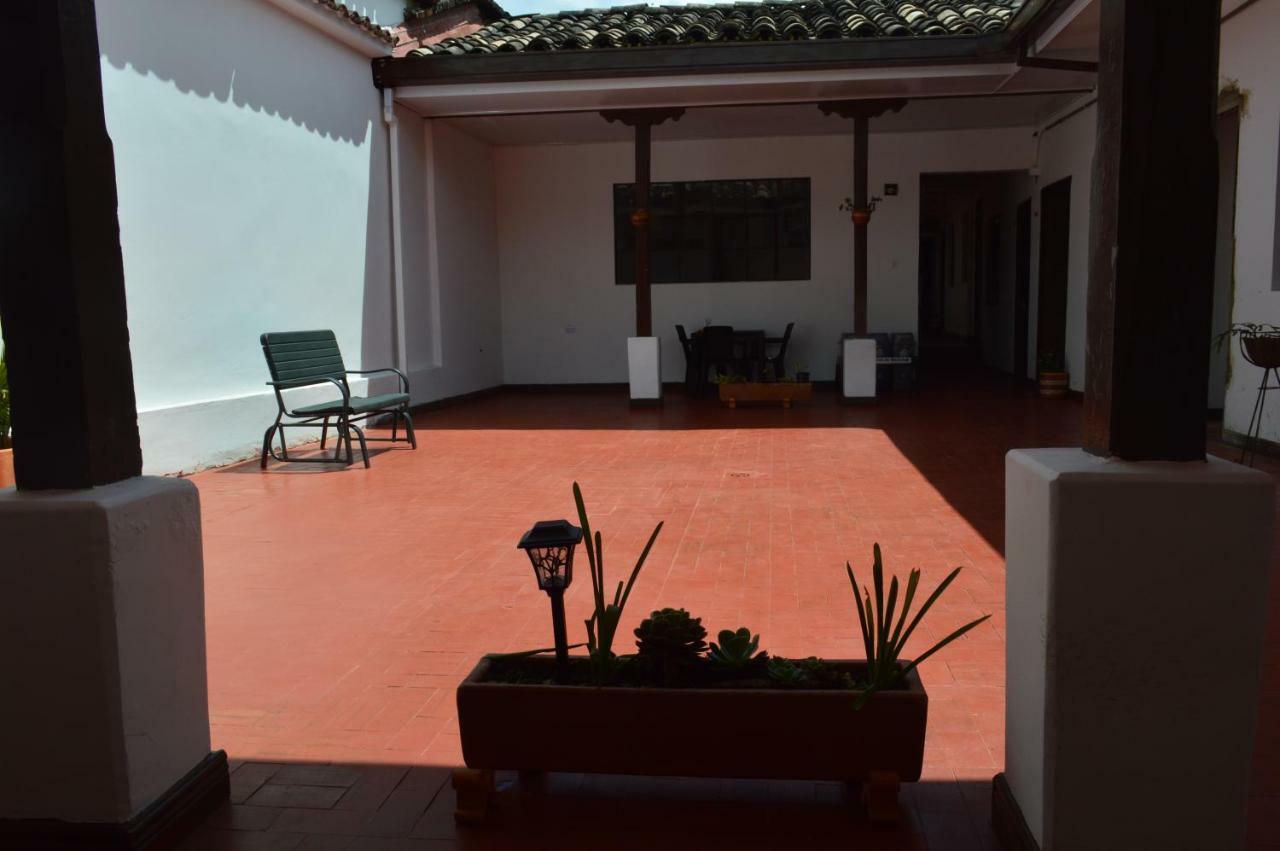 Hostel El Jardin Popayan Bagian luar foto